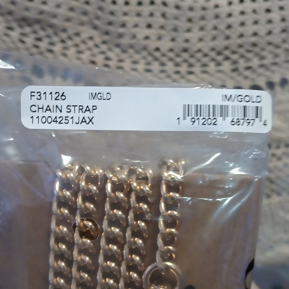 Coach Chain strap. - Picture 3 of 3